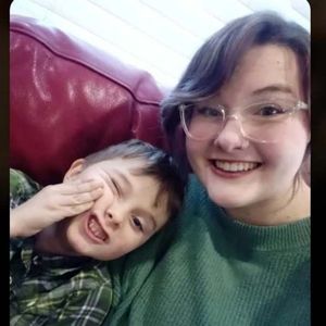 Meet your Posher, Esther